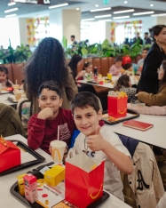 “McDonald’s Azərbaycan” və DSMF şəhid və qazi övladları üçün Novruz bayramı tədbiri təşkil etdi - [red]FOTOLAR[/red] | FED.az