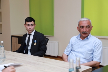 Mürsəl İbrahimov Tovuzda vətəndaşların problemlərini dinlədi - FOTOLAR | FED.az