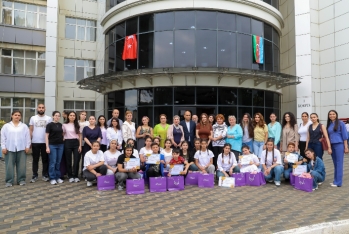 Azercell diqqət və qayğıya ehtiyacı olan iki nəsli bir araya gətirdi
