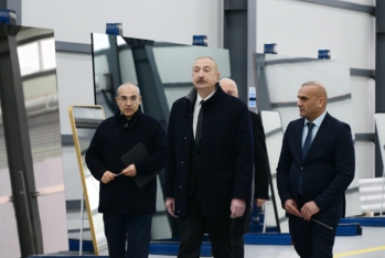 Prezident Sumqayıtda güzgü vərəqələrin istehsalı zavodunun açılışında iştirak edib - FOTOLAR