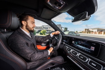 Məşhur iş adamı Orxan Hacıyevin iştirakı ilə yenilənmiş “Mercedes-AMG GLE” modelinin - [red]FOTOSSESIYASI[/red] | FED.az