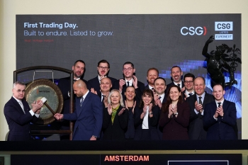 33 yaşlı iş adamı Ukraynaya silah satmaqla - [red]37 MİLYARD TOPLADI - SİLAH BARONU[/red] | FED.az