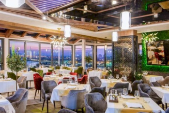 Azərbaycanda restoranların dövriyyəsi 10 faiz artıb