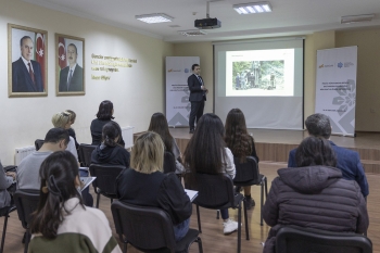 “AzerGold”un təşkilatçılığı ilə jurnalistlərlə görüş keçirildi - FOTOLAR | FED.az