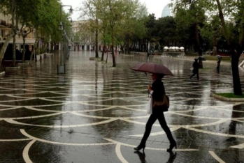 Bakıya aylıq normadan çox yağıntı düşüb - FAKTİKİ HAVA