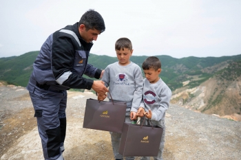 “AzerGold” QSC tərəfindən Daşkəsəndə uşaqlar üçün  növbəti “Kitab sovqatı” aksiyası keçirilib | FED.az