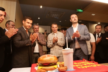 “McDonald's Azərbaycan”ın yeni restoranı Qala qəsəbəsində açılıb - [red]FOTOLAR[/red] | FED.az