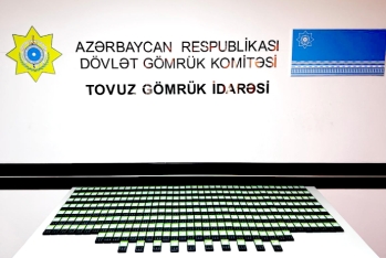 300 mobil telefonu Qırmızı Körpüdən qanunsuz keçirmək istədilər