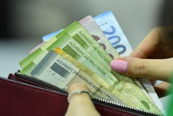 Azərbaycanda orta aylıq əməkhaqqı 7%-dən çox artıb
