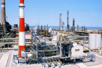 Kimya sənayesində orta aylıq maaş 1600 manata yaxınlaşıb - 14%-LİK ARTIM