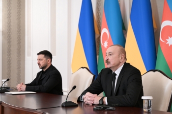 Azərbaycan və Ukrayna prezidentləri mətbuata bəyanatlarla çıxış edib - FOTOLAR | FED.az
