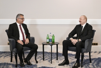 İlham Əliyev Antalyada Şimali Kipr Prezidenti ilə görüşüb