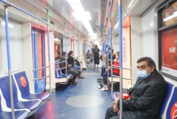 Bakı metrosundan istifadə edənlərin sayı pandemiyaya görə - 61% Azalıb