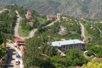 Laçında işləmək üçün işçi axtarır - VAKANSİYA
