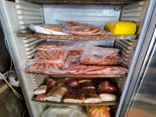 Bakıda satılan dana əti basdırmasında at DNT-si çıxdı - FOTOLAR | FED.az