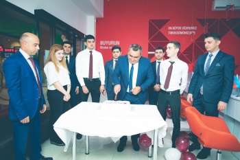 "Kapital Bank" yeni Bravo-4 filialını - [red]İSTİFADƏYƏ VERDİ[/red] | FED.az