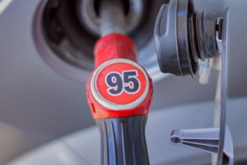 Azərbaycan Rusiyadan “Premium Euro-95” markalı benzin idxalını 19%, Rumıniyadan – 4 Dəfə Artırıb