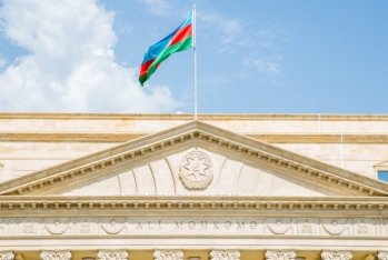 Ali Məhkəmə: Sağlam mühit hüququ pozulan vətəndaş kompensasiya tələb edə bilər