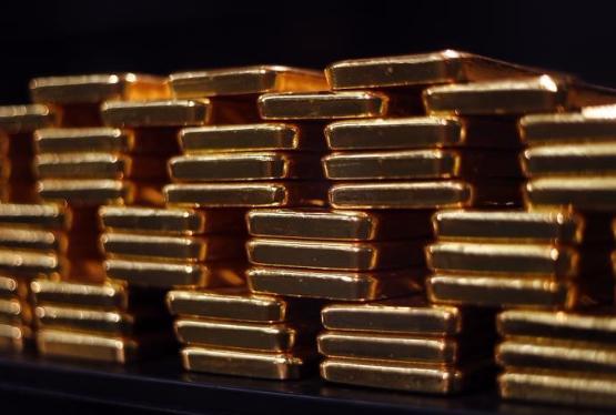 Фьючерсы на золото снизились во время азиатских торгов