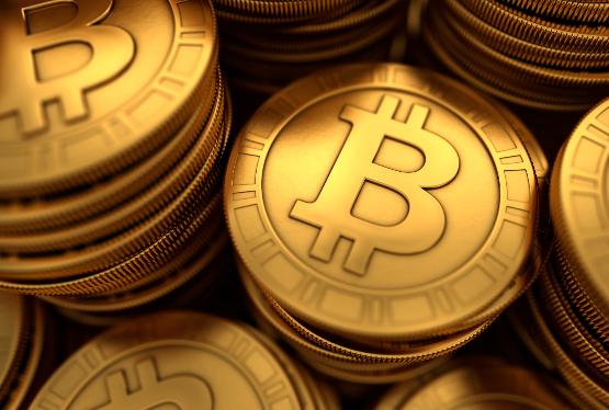 Цена Bitcoin впервые приблизилась к $2000