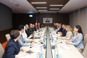 Azərbaycan IsDB Qrupu ilə əməkdaşlığın genişləndirilməsini müzakirə edib