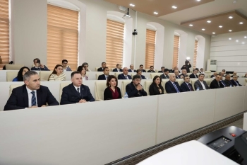 “Azərbaycan iqtisadiyyatının investisiya absorbsiyası” kitabının təqdimat mərasimi olub - FOTOLAR | FED.az