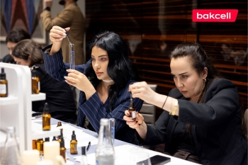 Bakcell 8 Martı xanım jurnalistlərlə birgə qeyd edib - FOTOLAR | FED.az