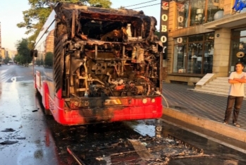 BNA-dan bu gün yanan “BakuBus”la bağlı - Açıqlama