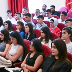 Norm Ustalar Klubunda “Təhsilli Gələcəyəm” layihəsinin iştirakçıları tələbə adını qazanıblar - [red]FOTO[/red] | FED.az