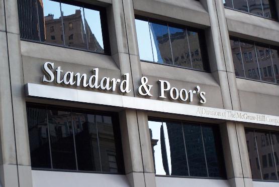 "Standart & Poor's" Qətərin reytinqini aşağı salıb