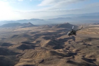 Rusiya helikopterləri Qarabağda sülhməramlıları müşayiət etməyə başladı - VİDEO