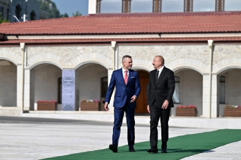 Slovakiya prezidentinin Şuşada rəsmi qarşılanma mərasimi olub - FOTOLAR | FED.az