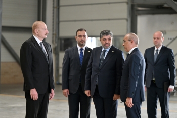 İlham Əliyev Qaradağda kağız və gigiyenik məhsulların istehsalı müəssisəsinin açılışında - FOTOLAR | FED.az