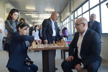 Hibrid avto ustası, aşbaz, parnik işçisi və …məktəbdə otel - [red]Peşə təhsili əmək bazarına yeni qapı açıb –REPORTAJ[/red] | FED.az