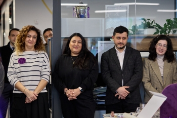 “Qızlara ağ yaraşır” layihəsinin iştirakçıları Azercell-in qonağı oldular - FOTOLAR | FED.az