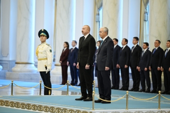 İlham Əliyevin Astanada rəsmi qarşılanma mərasimi olub - FOTOLAR | FED.az