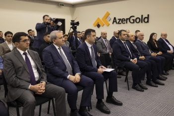 “AzerGold”un təqaüd müsabiqəsinin qalibləri mükafatlandırılıb - FOTOLAR | FED.az