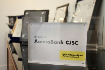 "AccessBank"a yenidən mükafat verildi - Bankdan Açıqlama