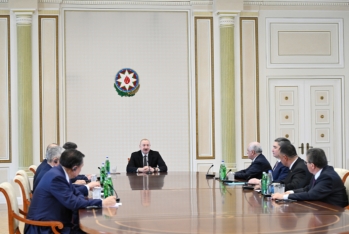 İlham Əliyev TDT-yə üzv dövlətlərin hökumət başçılarının görüşünün iştirakçılarını qəbul edib