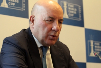 Elman Rüstəmov: - «ƏHALİNİ TƏMKİNLİ OLMAĞA ÇAĞIRIRAM, «B PLANI»MIZ VAR»