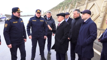 Bibiheybət yolu bağlandı – NAZİR ƏRAZİYƏ GETDİ - VİDEO | FED.az