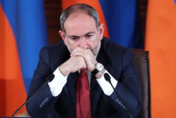 Ermənistan parlamentində Paşinyanın istefası müzakirə olunur