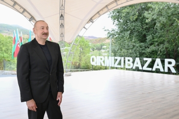 İlham Əliyev Xocavənddə olub, Qırmızı Bazar, Hadrut və Sos sakinləri ilə görüşüb - FOTOLAR | FED.az