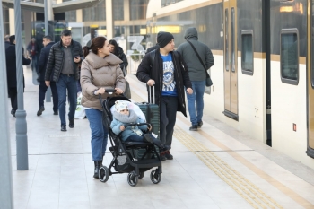 ADY bayram günlərində bölgələrə daşınan sərnişinlərin sayını - AÇIQLAYIB | FED.az