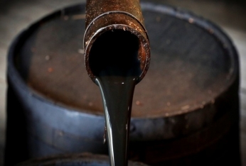 Dünya Bankı gələn il xam neftin qiymətinin azalacağını - PROQNOZLAŞDIRIR