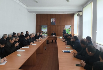 Aqrar sığortada 1000 manatlıq buğda 7,4 manatla qorunur - Ucarda fermerlərlə görüş | FED.az