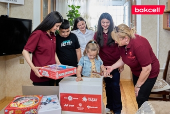 “Bakcell” “YAŞAT” Fondunun “Hədiyyə Karvanı” layihəsinə qoşuldu