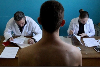 Xəstəliyə görə əsgərlikdən möhlət alanlar - YENİDƏN YOXLANILIR