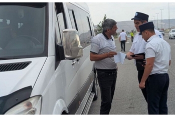 Yük və sərnişin daşıyan maşınların yarıdan çoxu - SƏNƏDSİZ İŞLƏYİRMİŞ - YENİ YOXLAMA