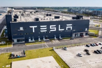 Kanada Çin istehsalı olan “Tesla”nın idxalına 100% rüsum tətbiq edəcək